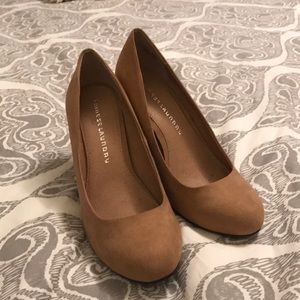 NWOT Camel Chinese Laundry Heels